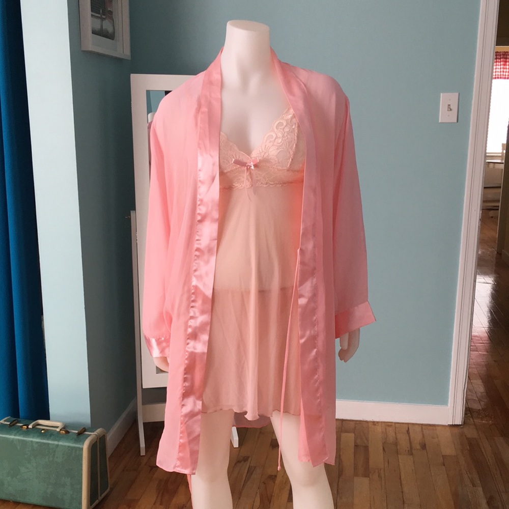 Soft pink lingerie set